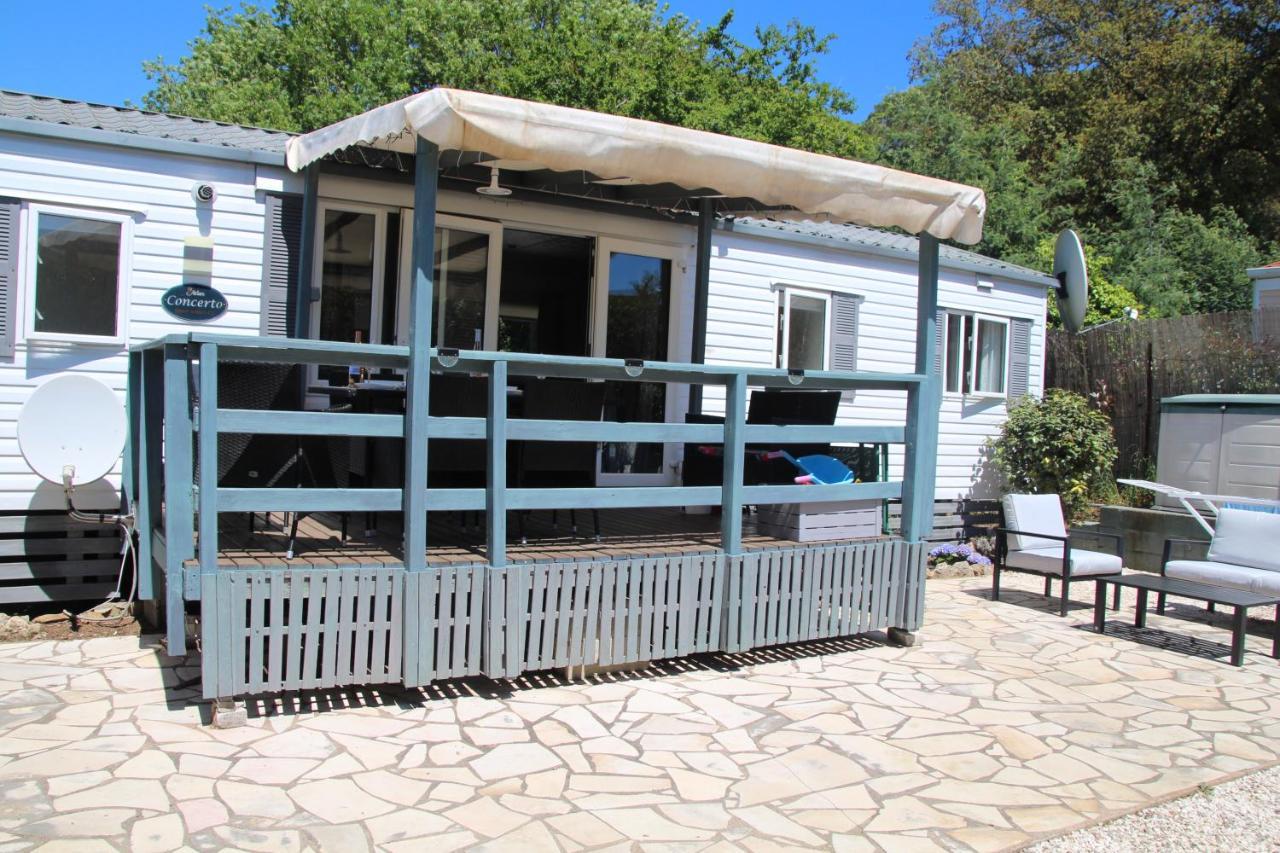 Lovely And Friendly Mobile Home In Gassin France エクステリア 写真